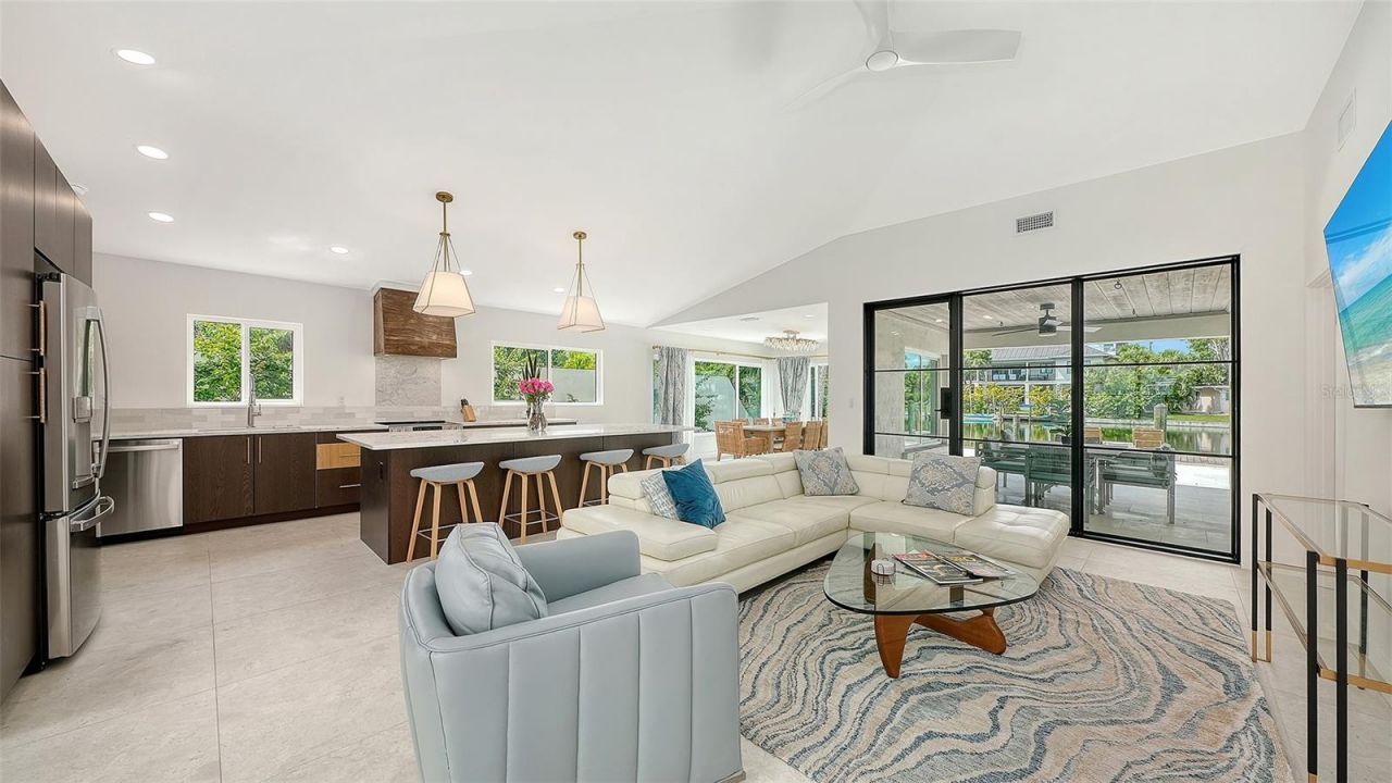 556 N Washington Drive, Sarasota, FL 34236 Photo
