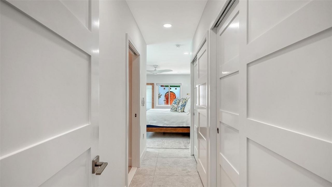 556 N Washington Drive, Sarasota, FL 34236 Photo