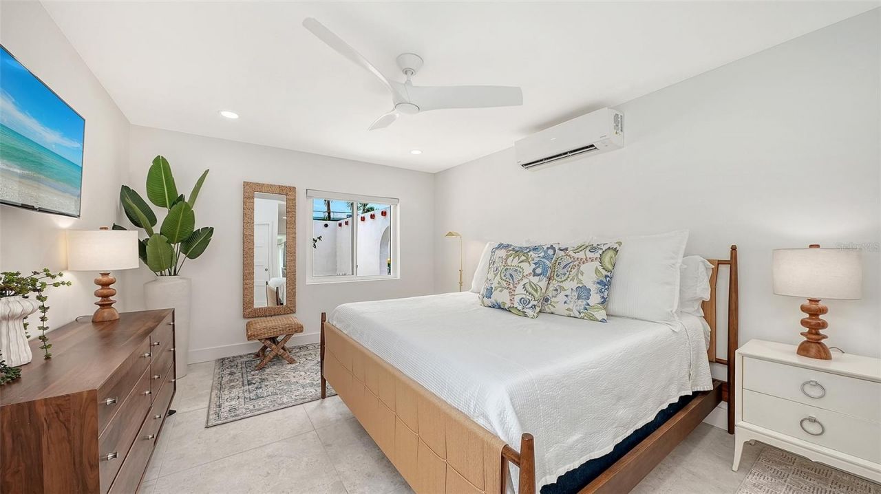 556 N Washington Drive, Sarasota, FL 34236 Photo