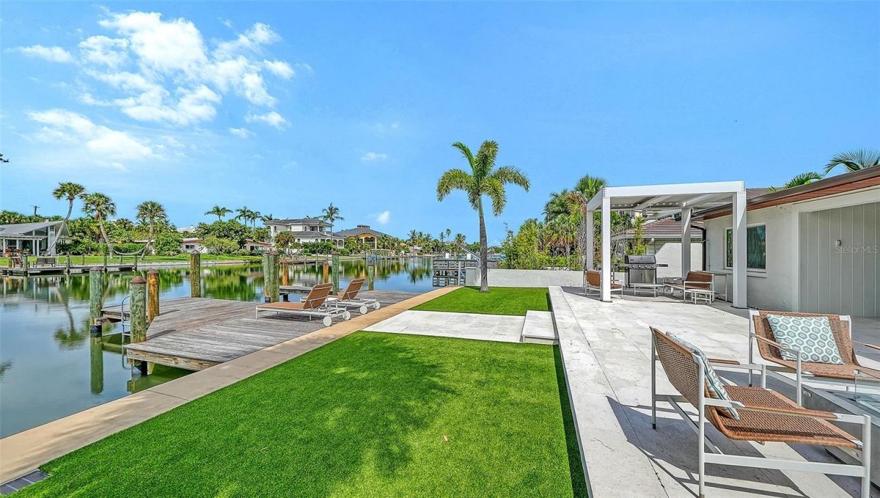 556 N Washington Drive, Sarasota, FL 34236 Photo