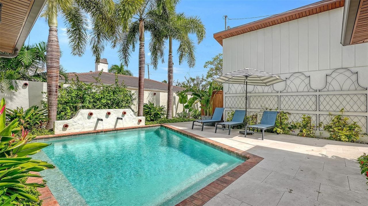 556 N Washington Drive, Sarasota, FL 34236 Photo