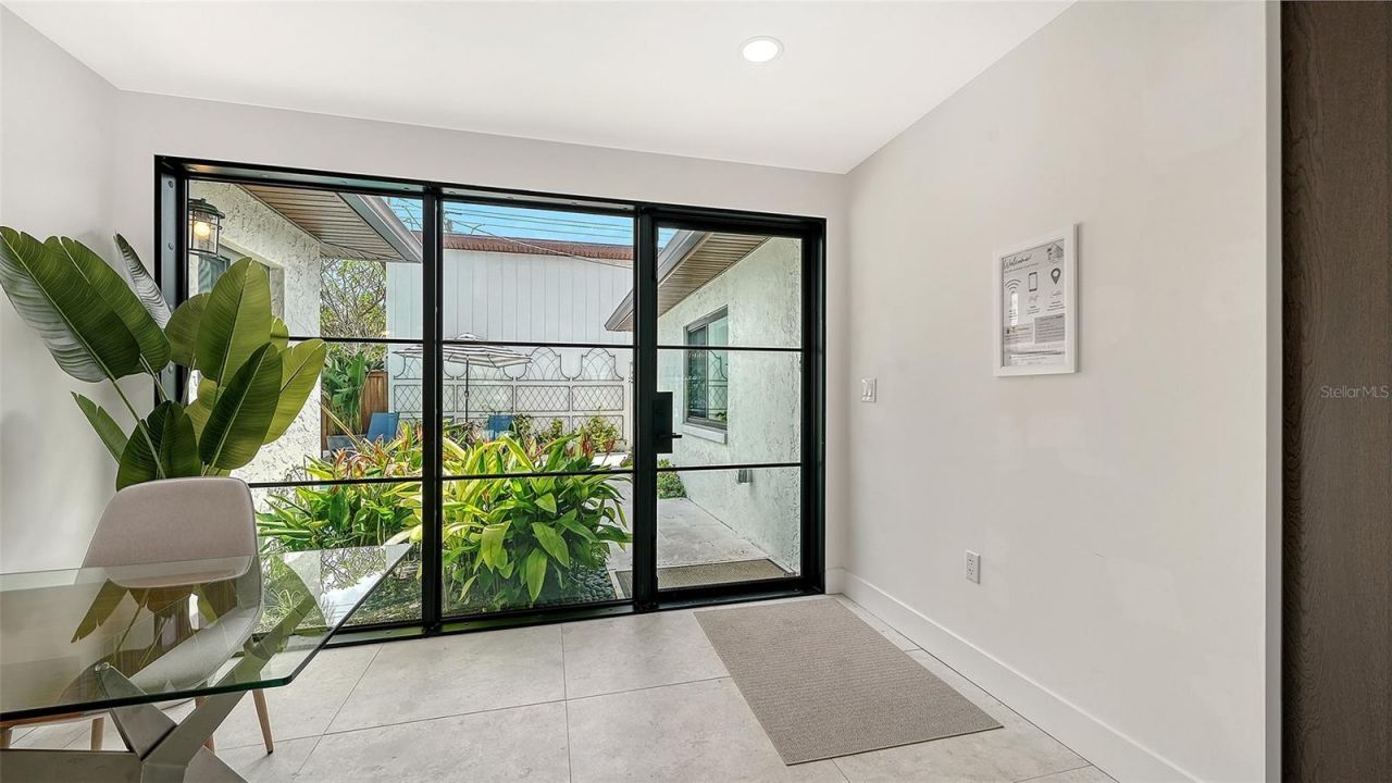 556 N Washington Drive, Sarasota, FL 34236 Photo
