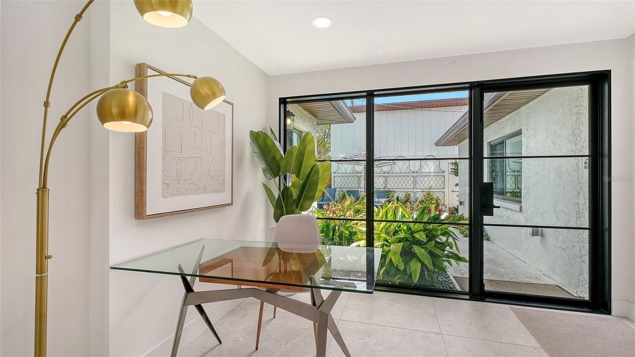 556 N Washington Drive, Sarasota, FL 34236 Photo