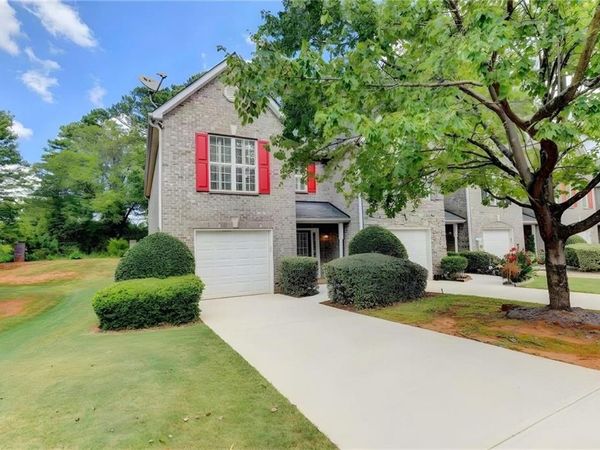 75 Fern Crest Drive , Lawrenceville, GA 30046