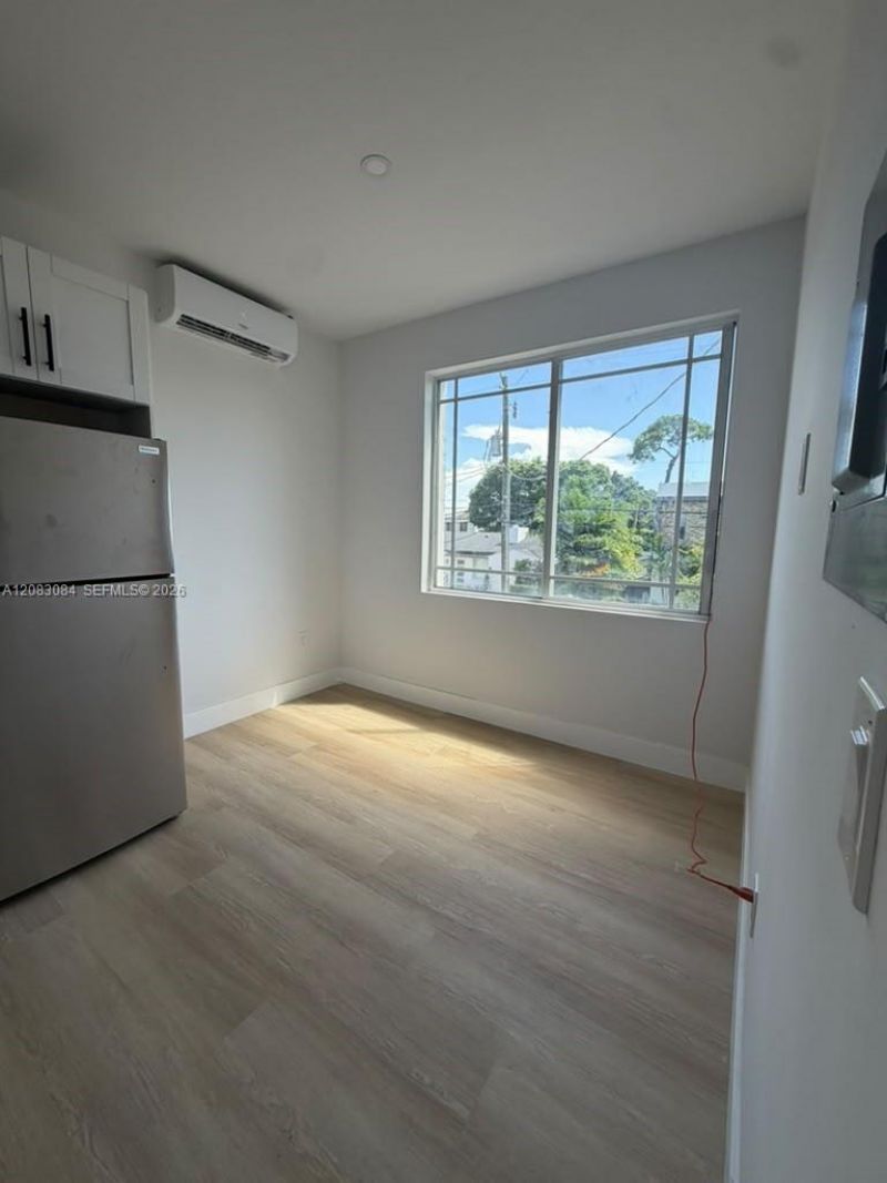 2425 SW 6th St, Unit 9, Miami, FL 33135 Photo