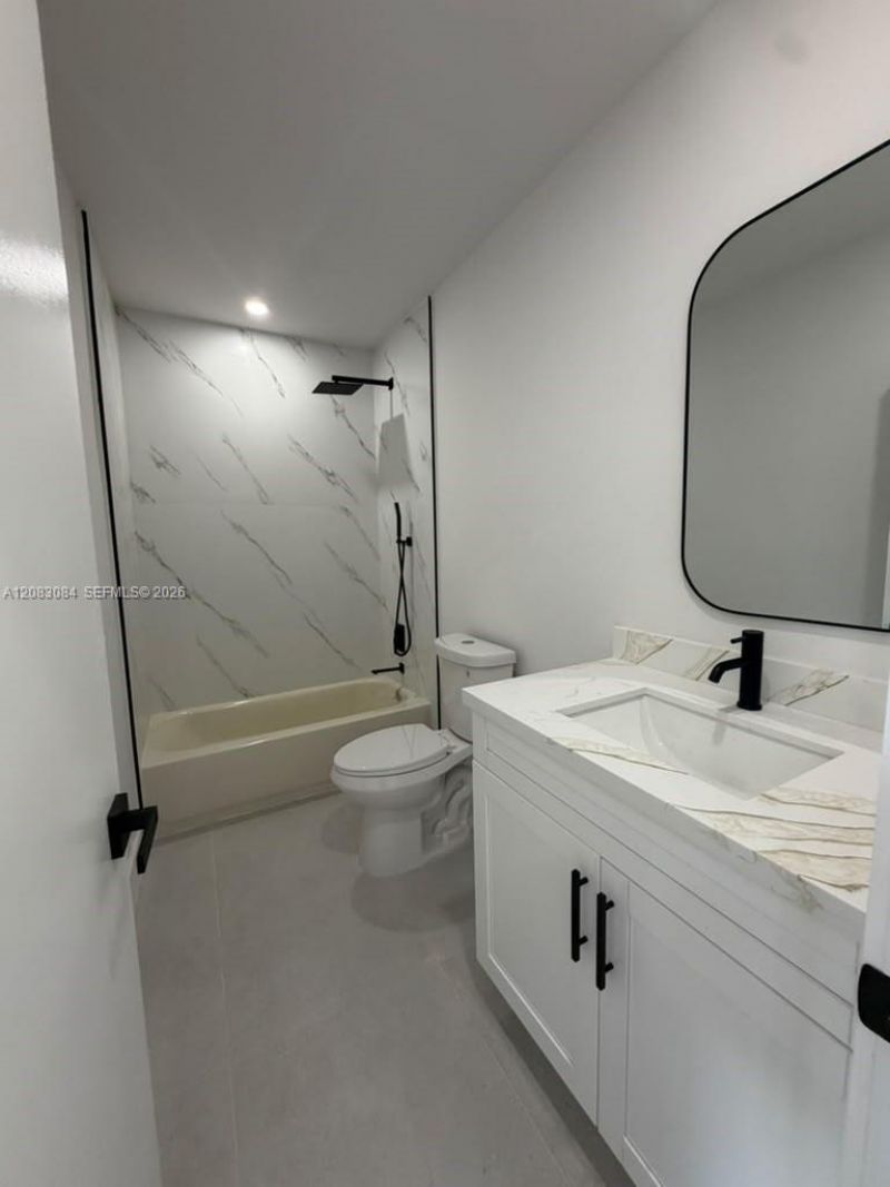2425 SW 6th St, Unit 9, Miami, FL 33135 Photo