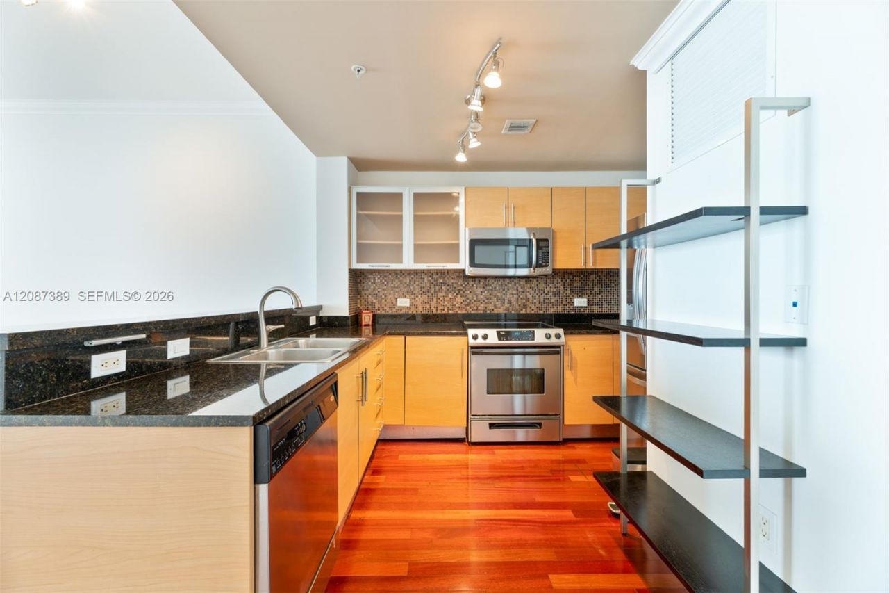 725 NE 22nd St, Unit 8E, Miami, FL 33137 Photo