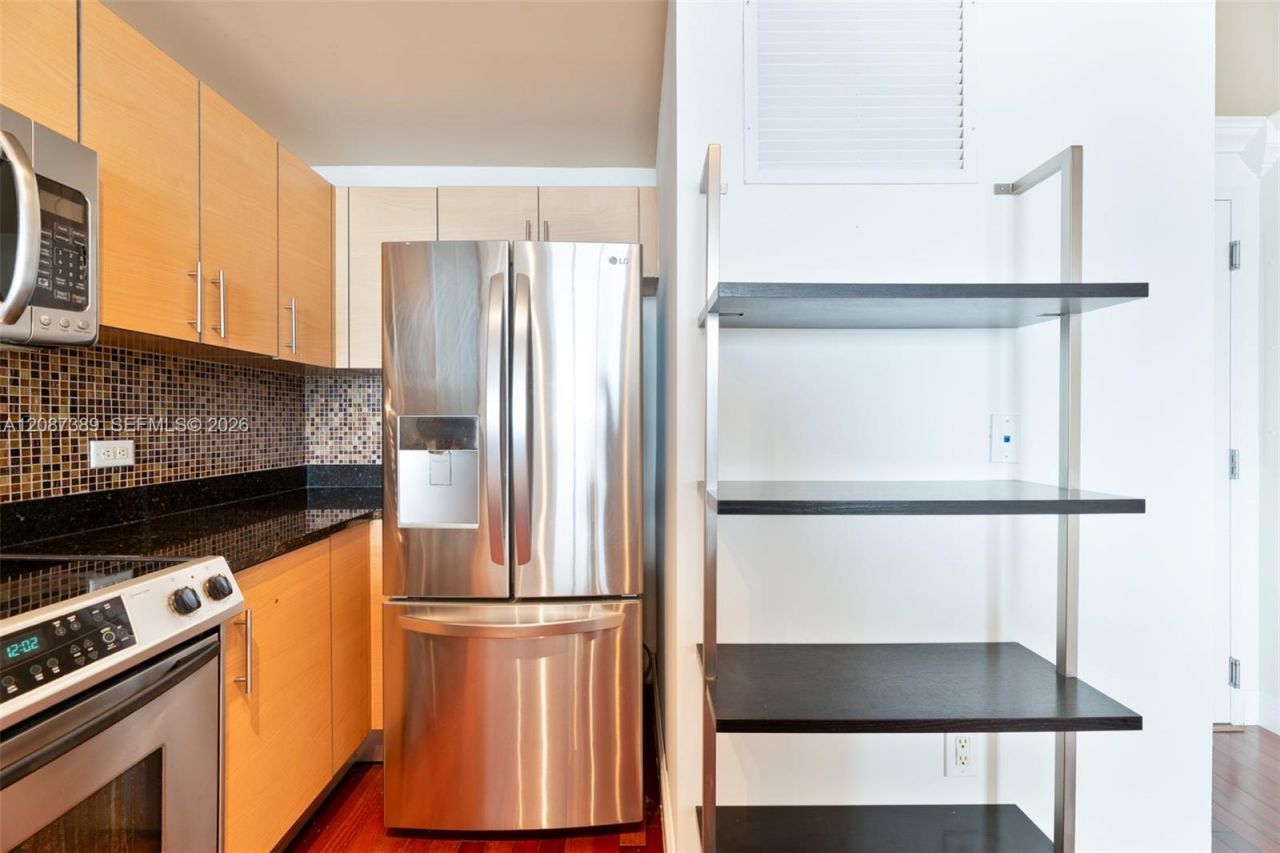 725 NE 22nd St, Unit 8E, Miami, FL 33137 Photo