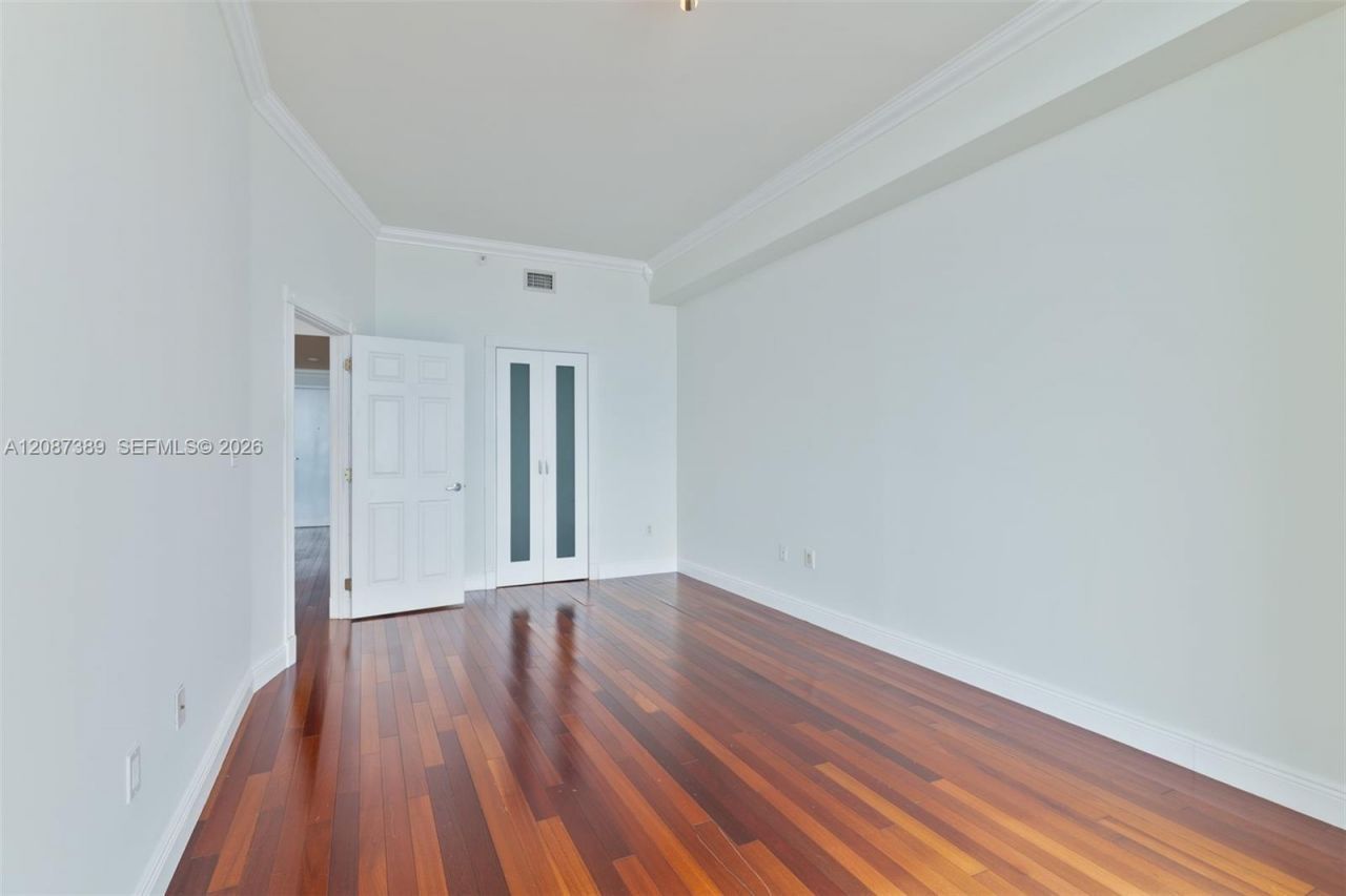 725 NE 22nd St, Unit 8E, Miami, FL 33137 Photo