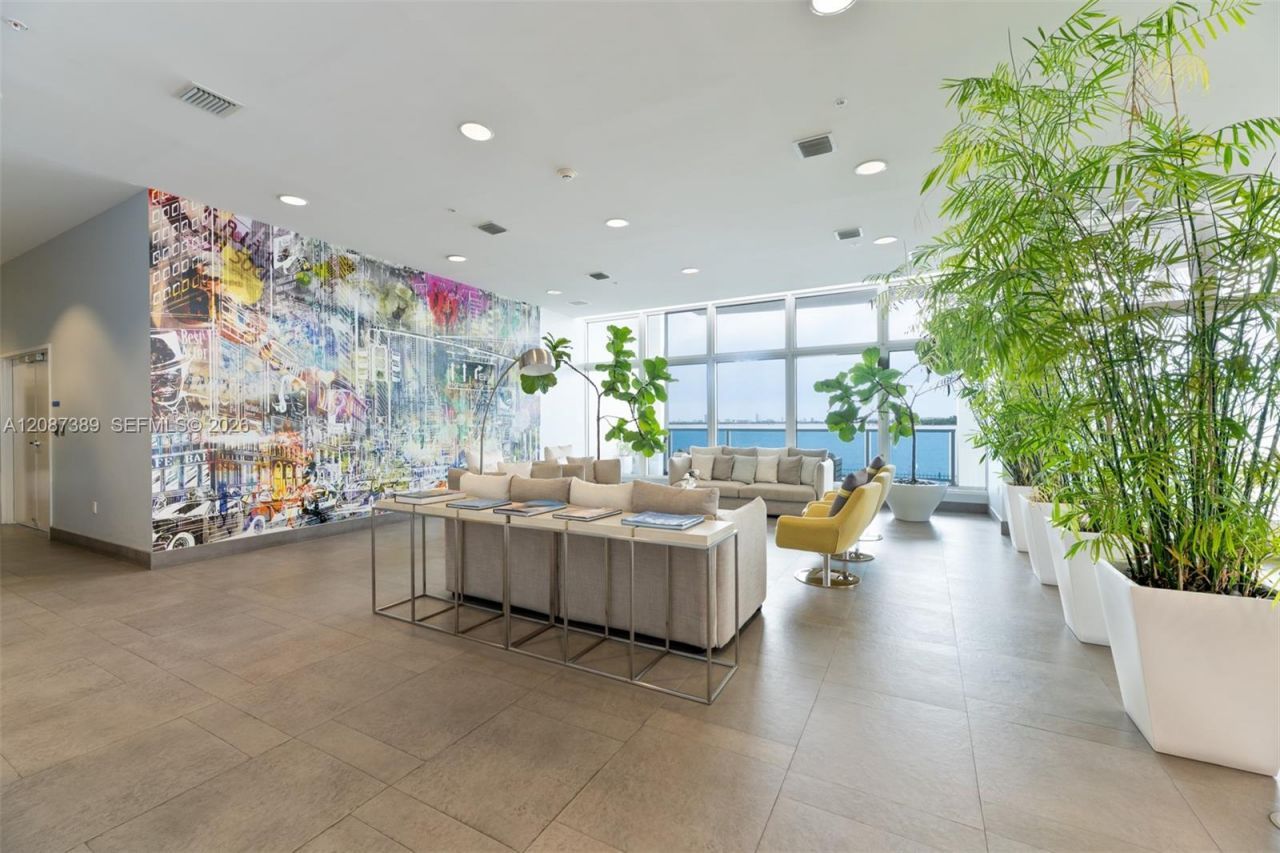 725 NE 22nd St, Unit 8E, Miami, FL 33137 Photo