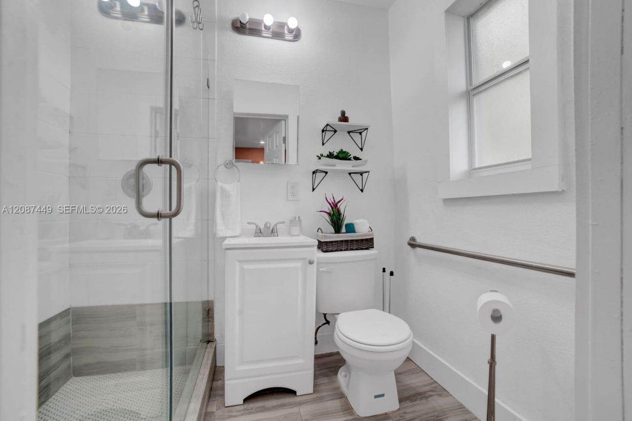 55 NE 59th St, Unit 2, Miami, FL 33137 Photo
