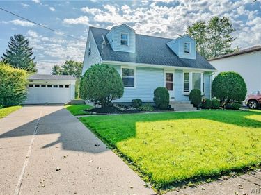 16 Broezel Avenue, Lancaster, NY 14086
