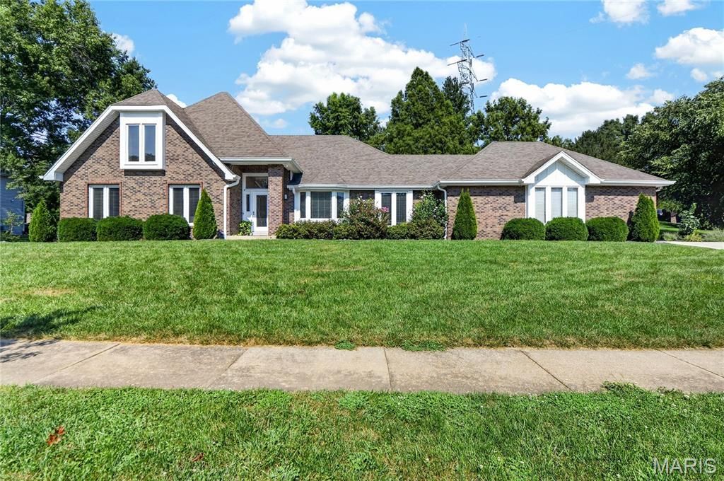 1260 Tammany Lane, Town and Country, MO 63131 Main Photo