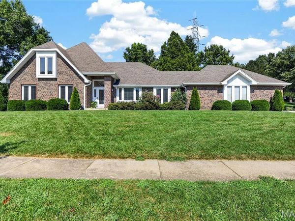 1260 Tammany Lane, Town and Country, MO 63131