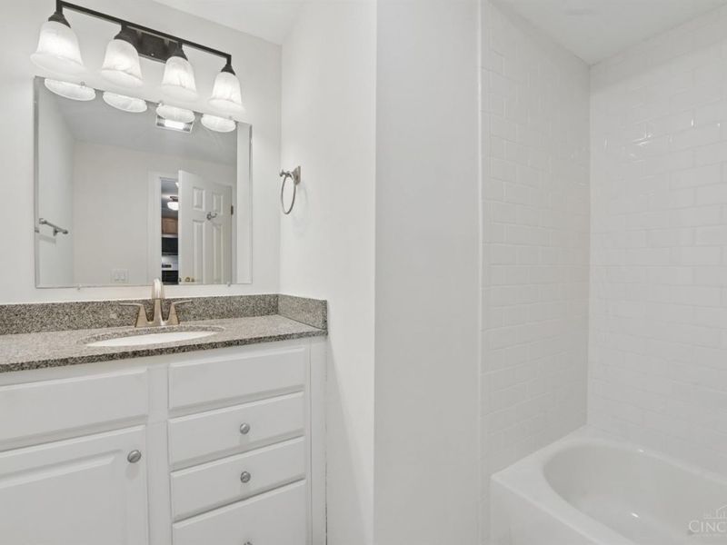 2200 Victory Parkway, Unit 806, Cincinnati, OH 45206 Photo 13