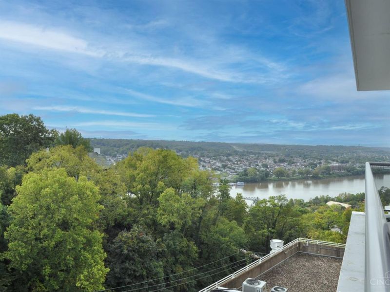 2200 Victory Parkway, Unit 806, Cincinnati, OH 45206 Photo 16