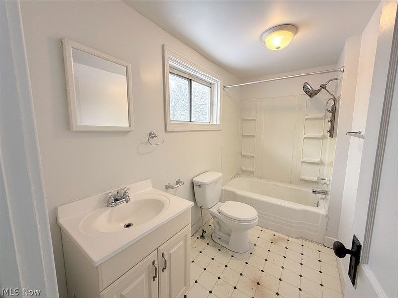 2140 12th Street, Akron, OH 44314 Photo 11