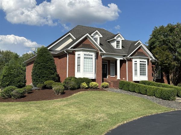 827 Annmarie Court, Bowling Green, KY 42103