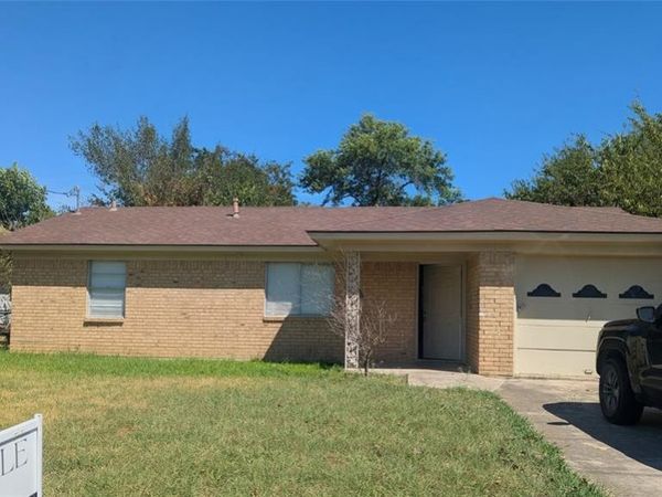 311 Water Street, Whitesboro, TX 76273