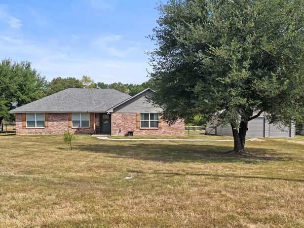 380 N Frontage Rd , Mount Pleasant, TX 75455