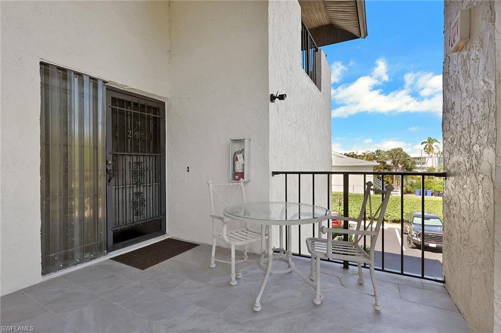 1400 Blue Point Ave, Unit 208, Naples, FL 34102 Photo