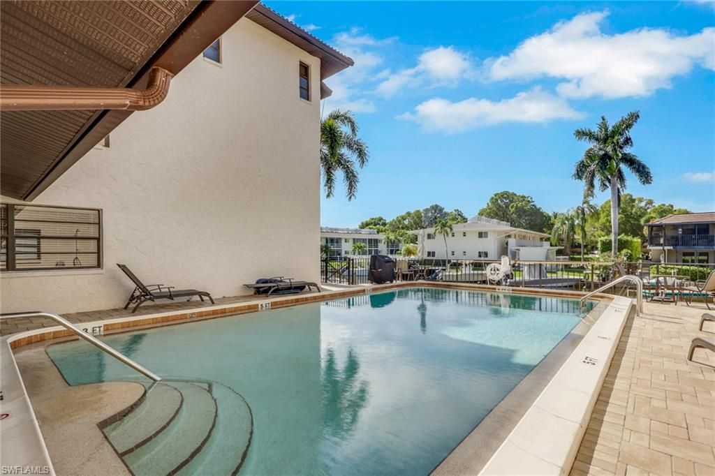 1400 Blue Point Ave, Unit 208, Naples, FL 34102 Photo