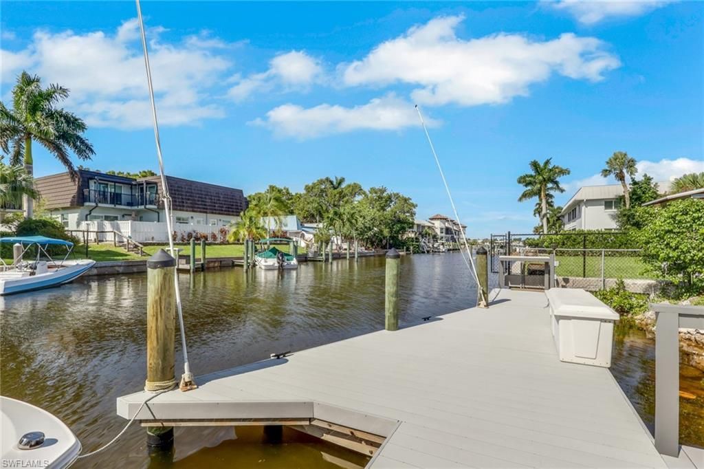 1400 Blue Point Ave, Unit 208, Naples, FL 34102 Photo