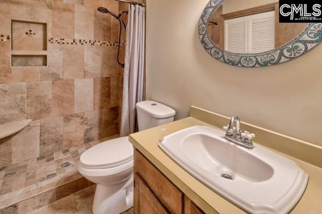 106 Land Of Lakes Boulevard Photo 17