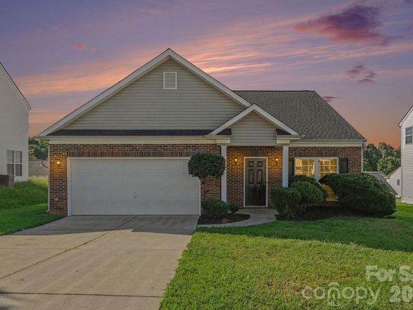 8935 Hedge Maple Road , Charlotte, NC 28269