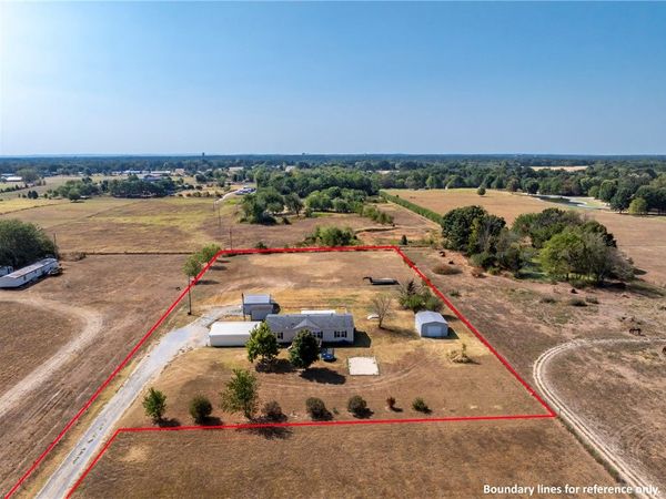 22161 Marion Lee Road, Gentry, AR 72734