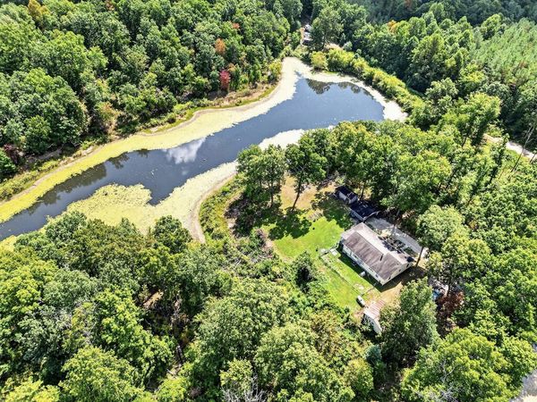 980 Sharon Circle, Crossville, TN 38572