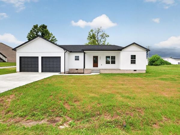 208 Crawford Ave, Monterey, TN 38574