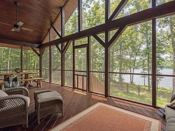 837 Holly Ln, Spencer, TN 38585