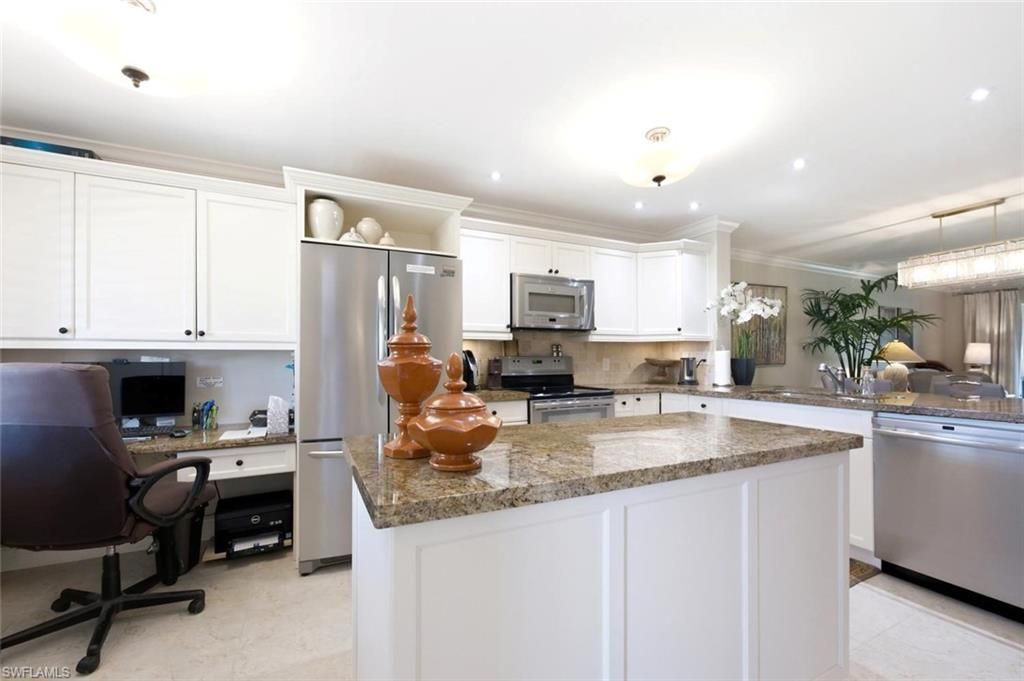 7300 Province Way, Unit 1305, Naples, FL 34104 Photo