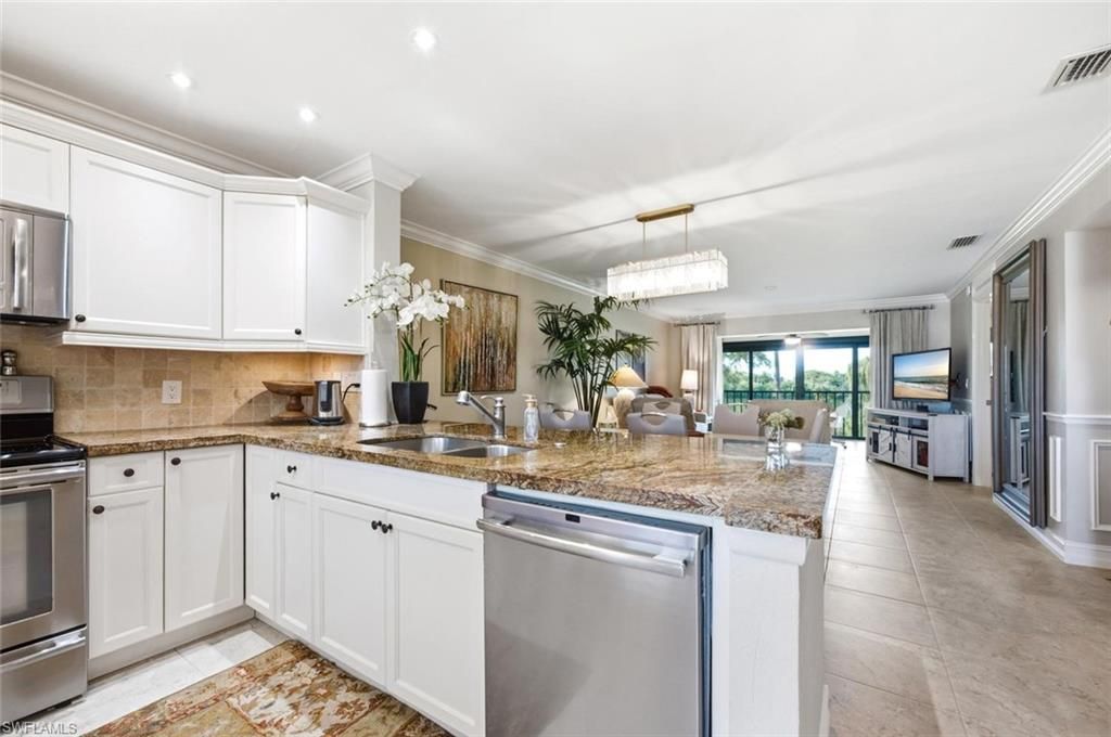 7300 Province Way, Unit 1305, Naples, FL 34104 Photo
