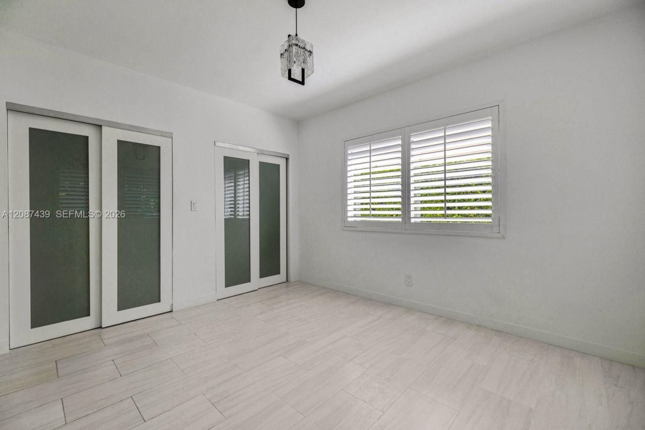3909 Garden Ave, Miami Beach, FL 33140 Photo