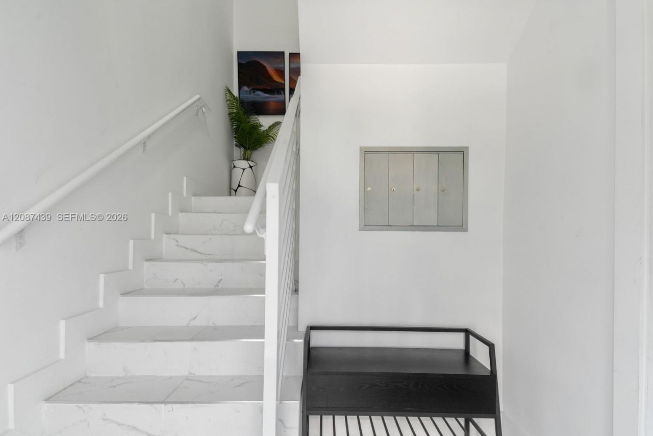 3909 Garden Ave, Miami Beach, FL 33140 Photo