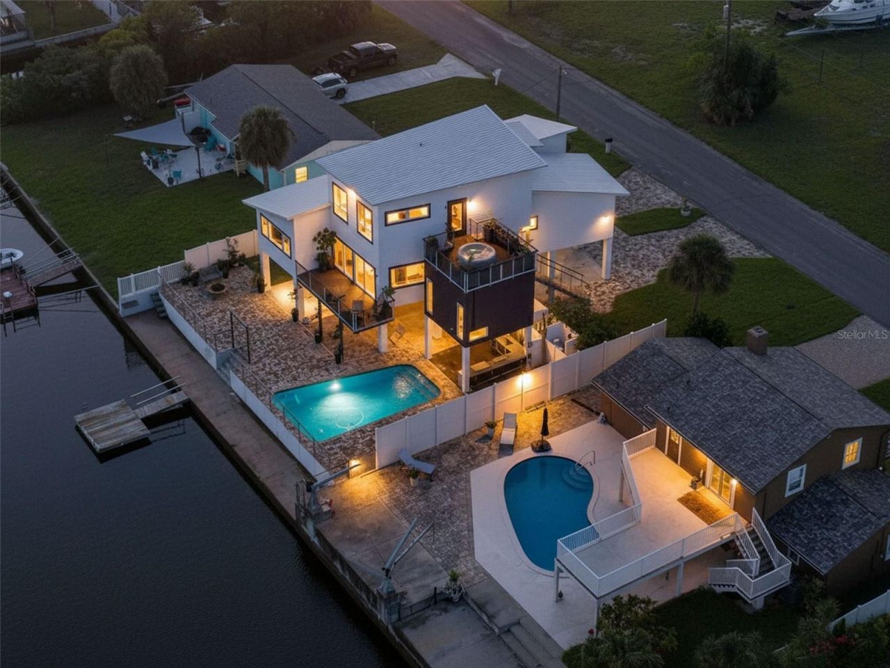 3385 Gulfview Drive, Hernando Beach, FL 34607 Photo