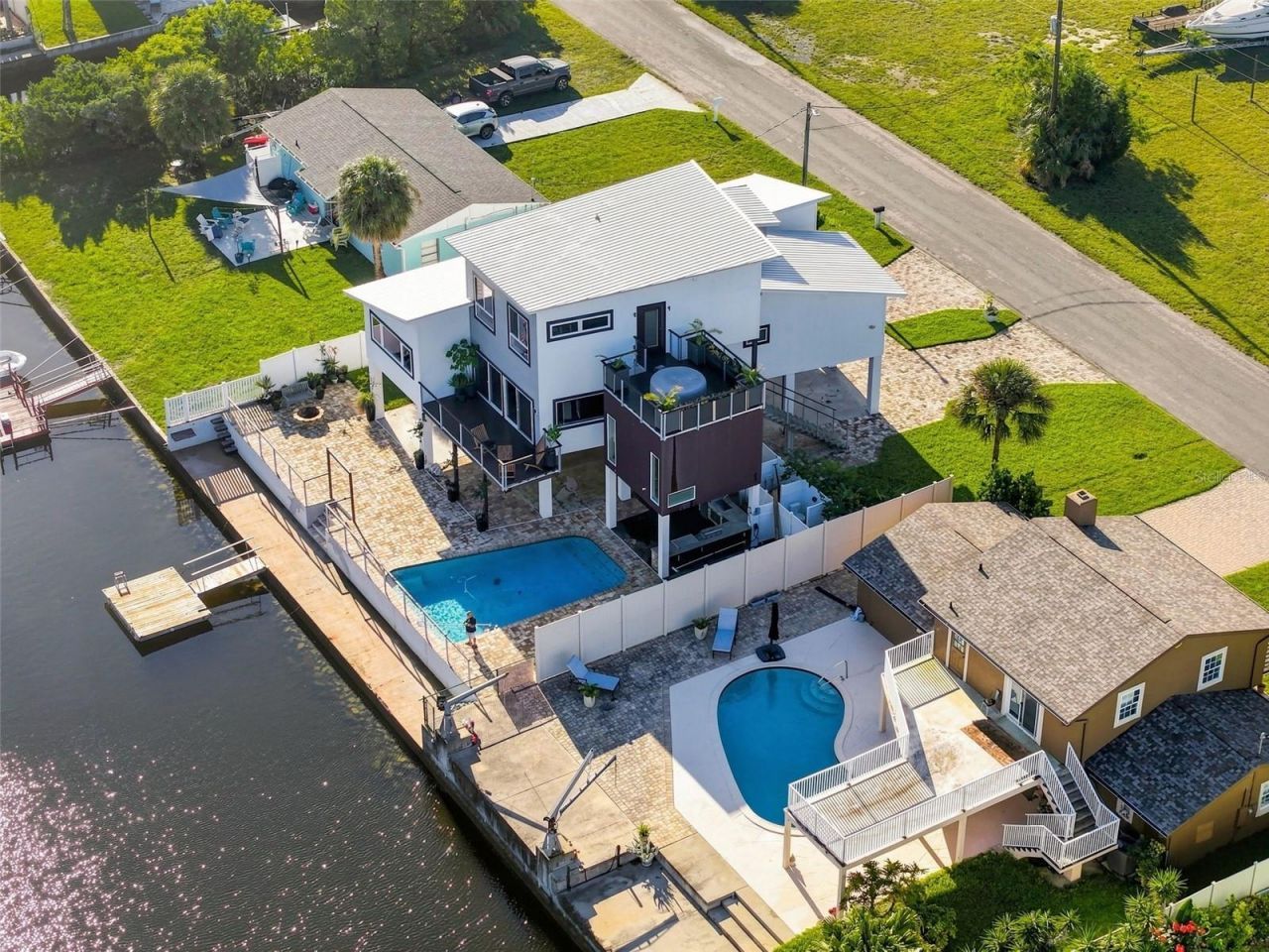 3385 Gulfview Drive, Hernando Beach, FL 34607 Photo