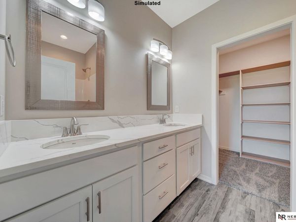 1915 Battista Place, Lincoln, NE 68521