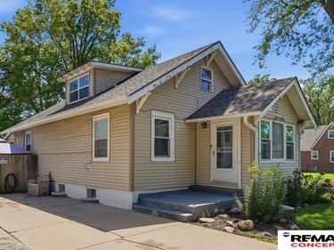 6403 Leighton Avenue, Lincoln, NE 68505