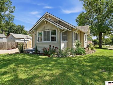 6403 Leighton Avenue, Lincoln, NE 68505