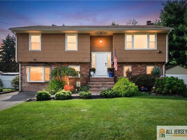 260 Pearl Place, South Plainfield, NJ 07080