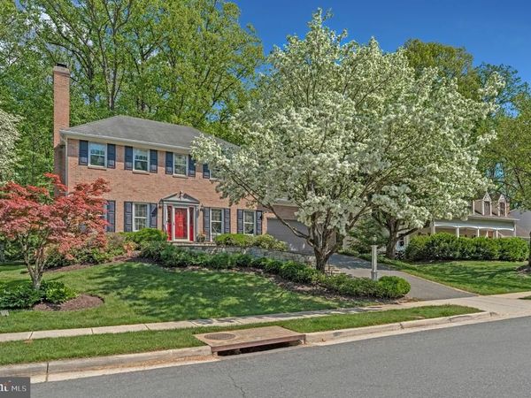 1025 BROAD BRANCH COURT , MCLEAN, VA 22101