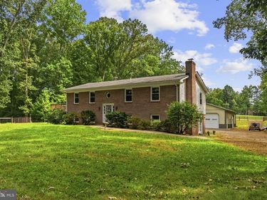 5483 BEACH ROAD, MIDLAND, VA 22728