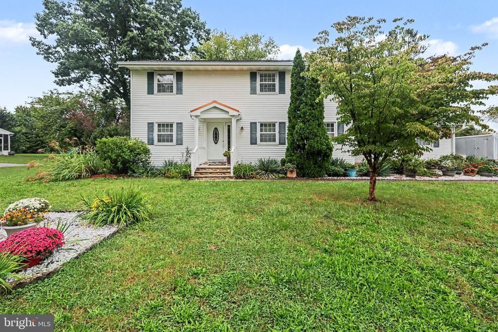 27 Forest Avenue, Hershey, PA 17033 Main Photo