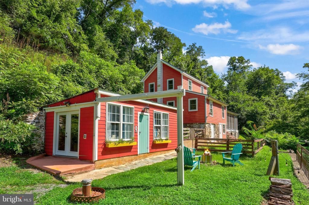 13316 Downey Mill Road, Lovettsville, VA 20180 Main Photo