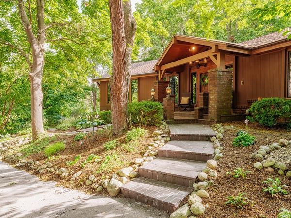 W208S6977 High Bluff DRIVE, Muskego, WI 53150