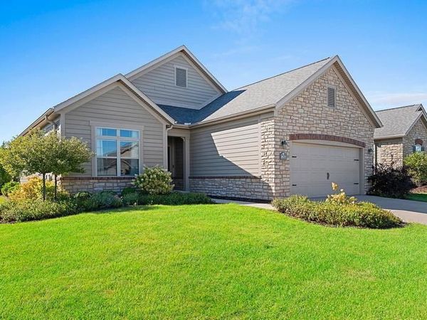 3670 PONDS EDGE COURT, De Pere, WI 54115