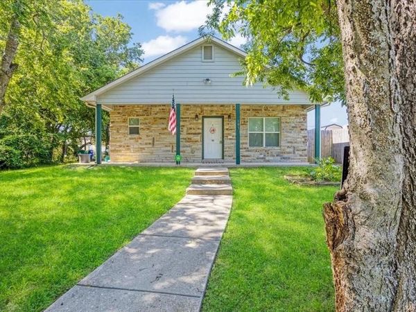 105 William Street, Pottsboro, TX 75076